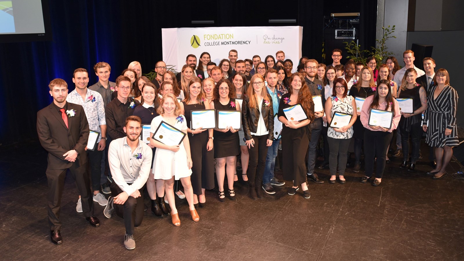 Plus de 42 000 $ offerts en bourse d'études au Gala du mérite et de l'excellence