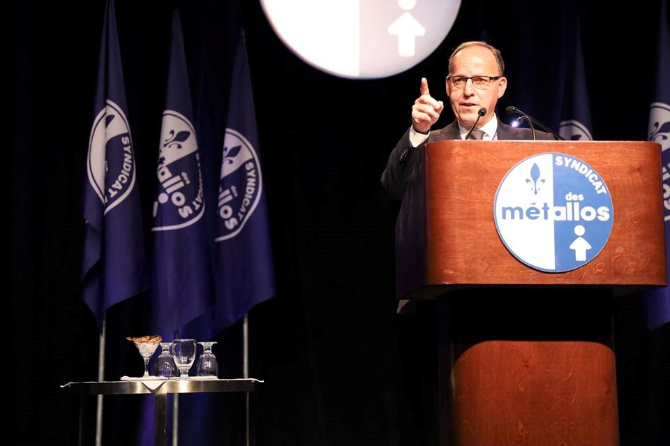 Autre défi de l’heure, Alain Croteau a plaidé pour un soutien gouvernemental à la modernisation des usines pour réduire les émissions de GES et pour une tarification du carbone aux frontières. 