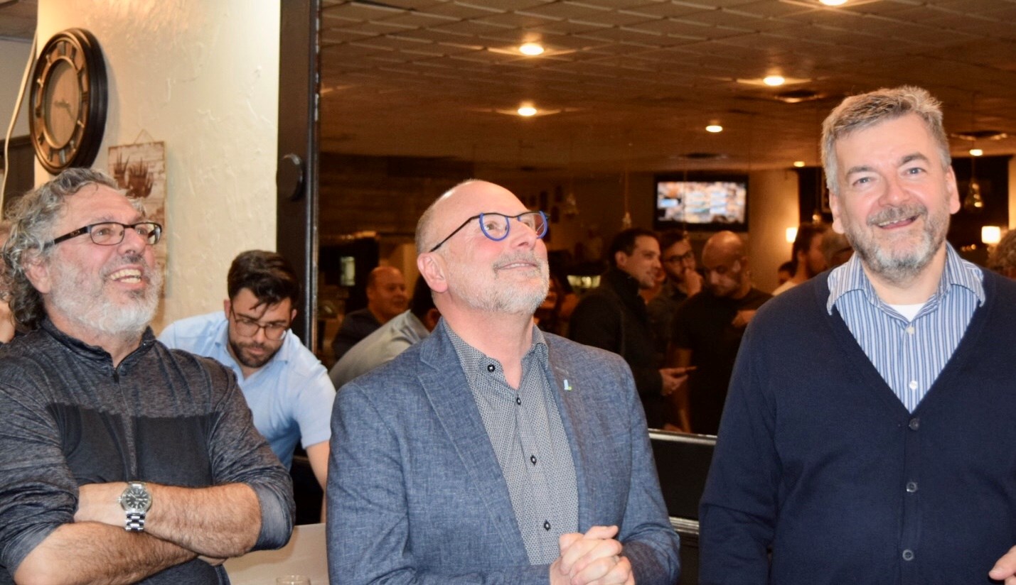 Michel Trottier remporte l'élection partielle avec 35,3% des suffrages