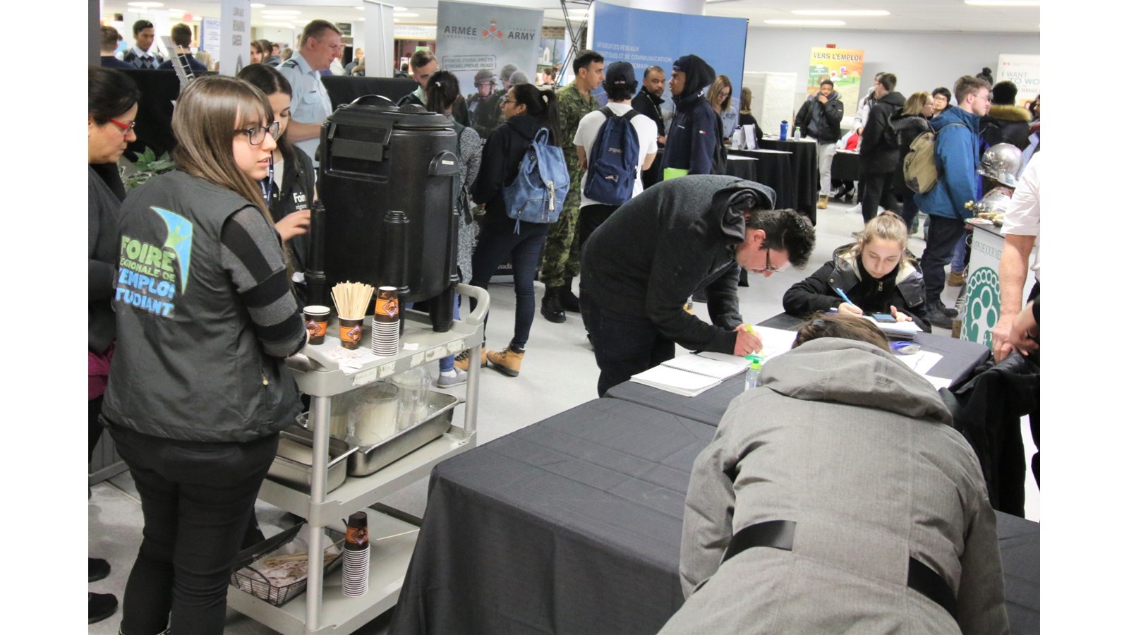 Foire régionale de l’emploi étudiant au Collège Montmorency le 20 mars prochain