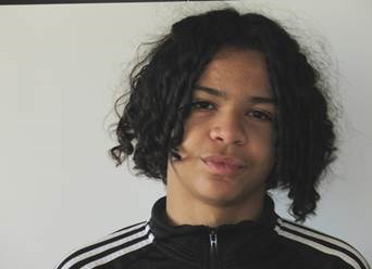 Soulymane El-Alaoui Benchad, âgé de 15 ans, a disparu de Laval le 8 décembre dernier. Des échanges récents avec un membre de la famille portent à croire qu'il se trouverait à Montréal avec son petit frère de 13 ans, également en fugue. Sa famille craint pour sa sécurité en raison de ses fréquentations.