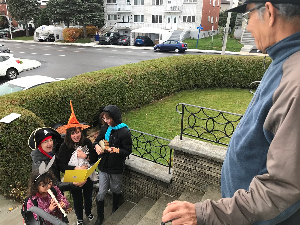 Laval-des-Rapides: les personnes isolées visées par une tournée d'Halloween 