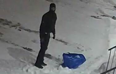Le suspect 1.