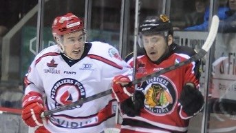 Hockey: les Pétroliers du Nord s'en tirent bien face à Sorel-Tracy