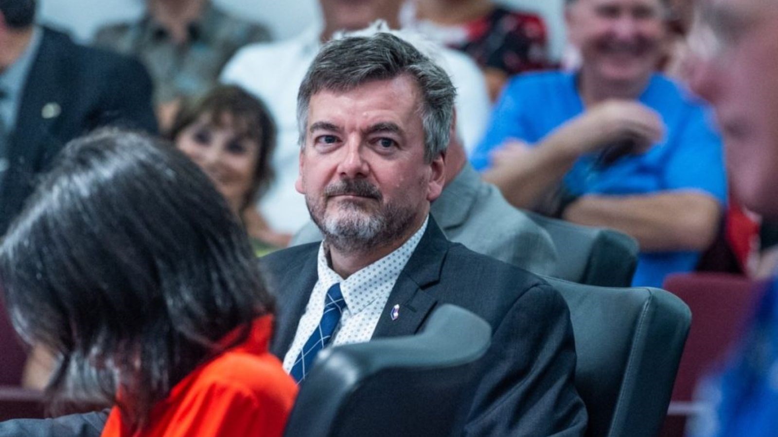 L’Opposition officielle demande un report du deuxième paiement de taxes municipales