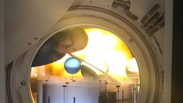 David Saint-Jacques, astronaute de l’Agence spatiale canadienne, a fait l’annonce de cette exposition sur les plateformes sociales dans une vidéo où il invite le public à visiter l’espace.