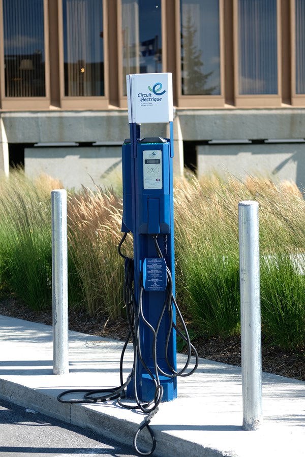 De nouvelles bornes de recharge électrique sur le territoire lavallois