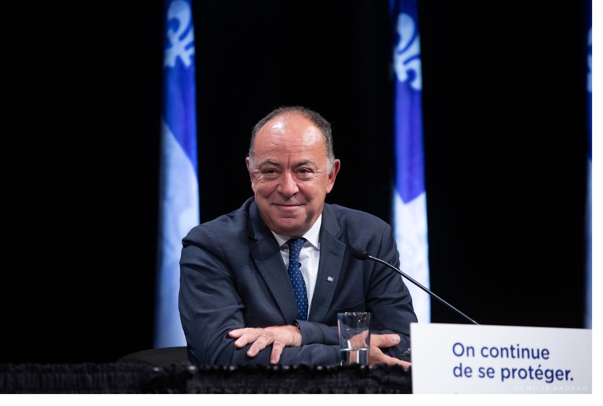 Christian Dubé a présenté son plan articulé autour de neuf axes. L'entrée en vigueur est prévue dès le 30 septembre.