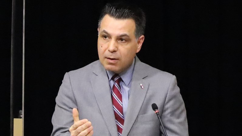 Monsieur David De Cotis, conseiller municipal d’Action Laval pour le district Saint-Bruno