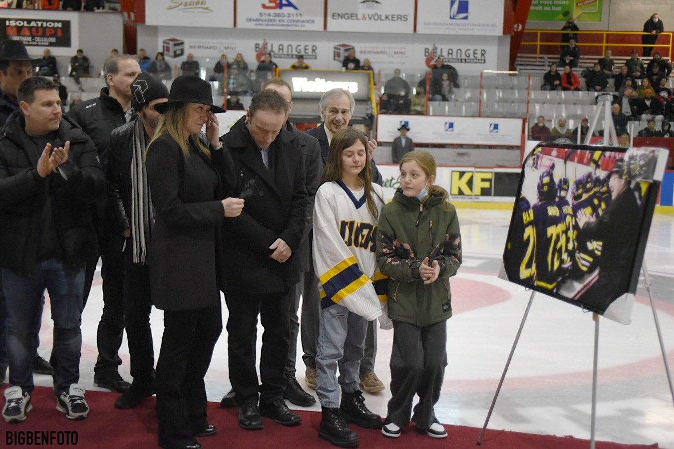 Une dizaine d’anciens joueurs des Chiefs ainsi que Michel Gaudette se sont donné rendez-vous afin d’honorer la mémoire du regretté Bob Berger.