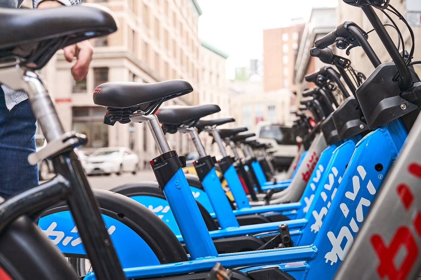 BIXI revient en force à Laval avec 20 stations et 215 vélos sur le territoire