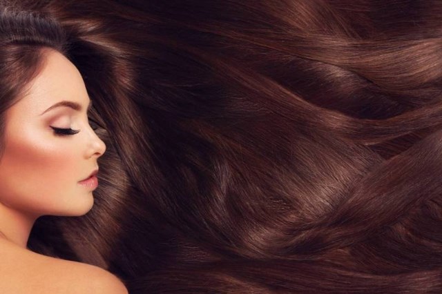 Comment redonner vie à une perruque de cheveux naturels ?
