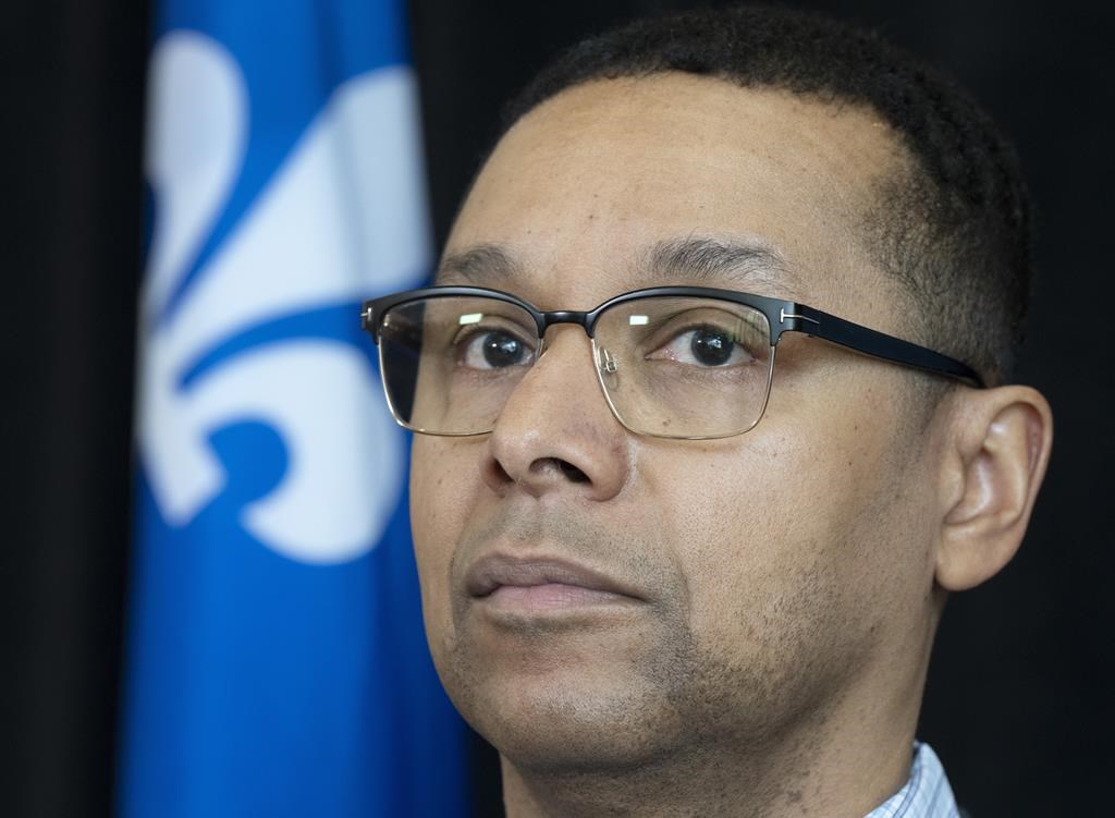 Drogues: Québec pressé de décriminaliser la possession simple