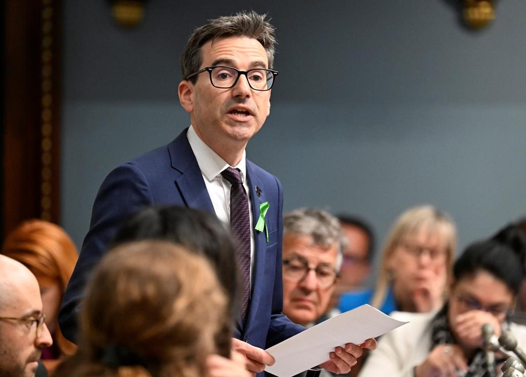 Grèves à venir dans le secteur public: le PQ anticipe une «crise sociale majeure»