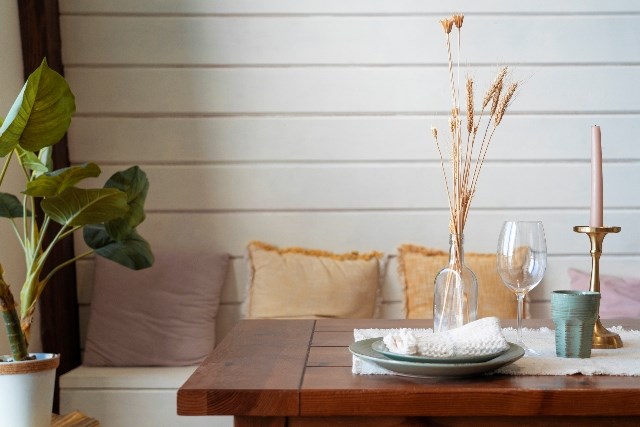 Comment choisir le mobilier de salle à manger parfait pour un espace restreint?