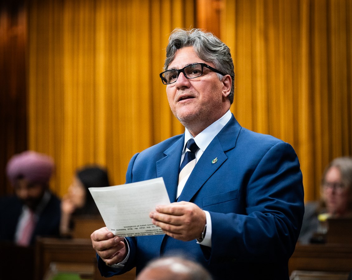 Le député d’Alfred-Pellan accuse Pierre Poilièvre de mettre en danger le FACL