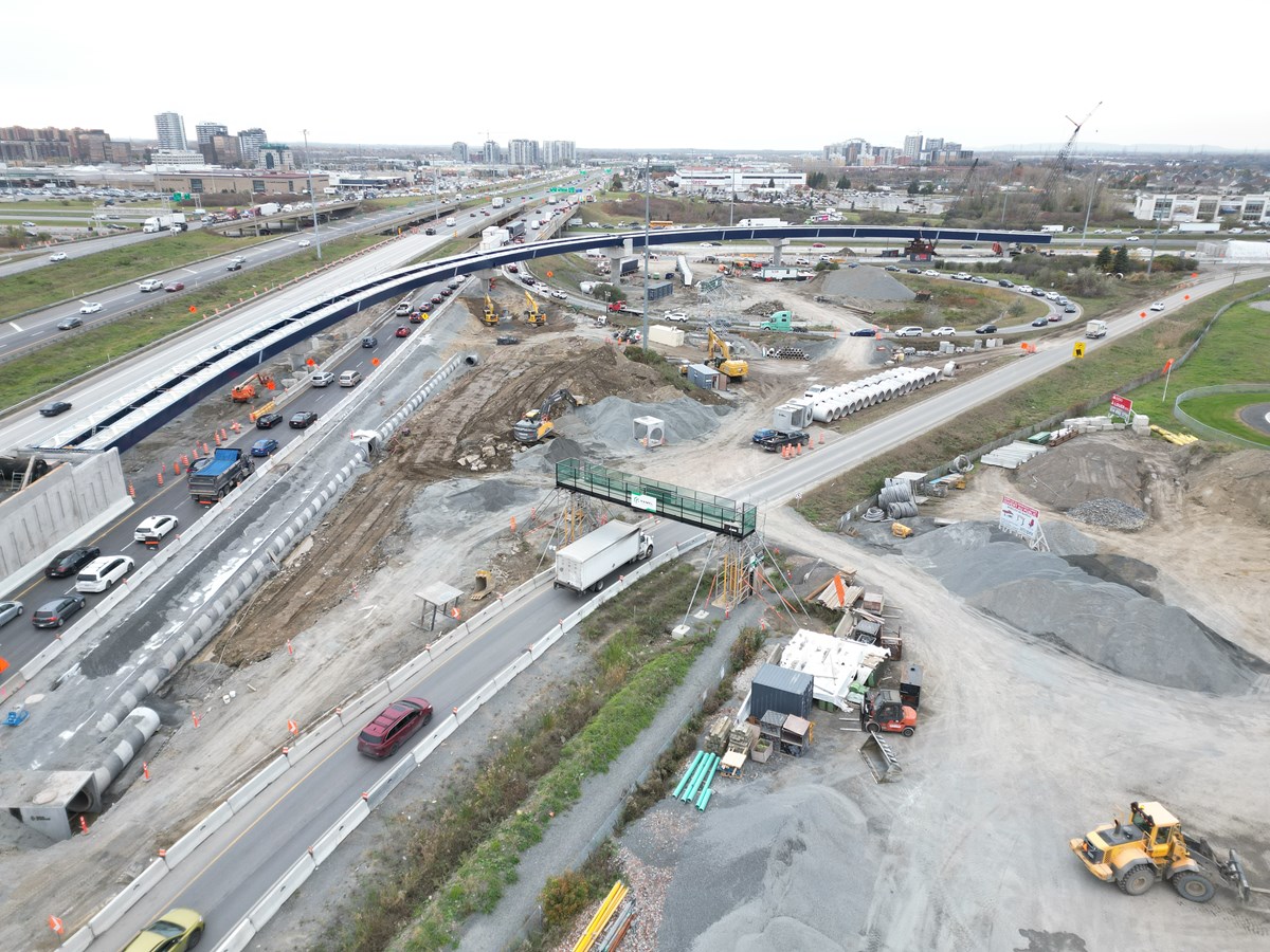 Travaux de la bretelle aérienne et de la sortie du boulevard Industriel