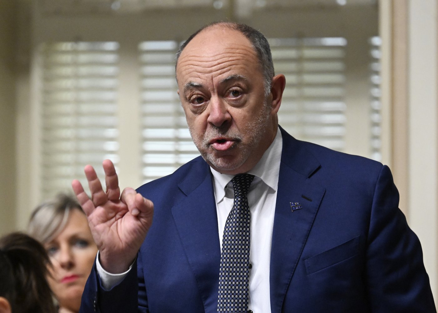 Christian Dubé progresse vers sa transformation numérique dans le système de santé