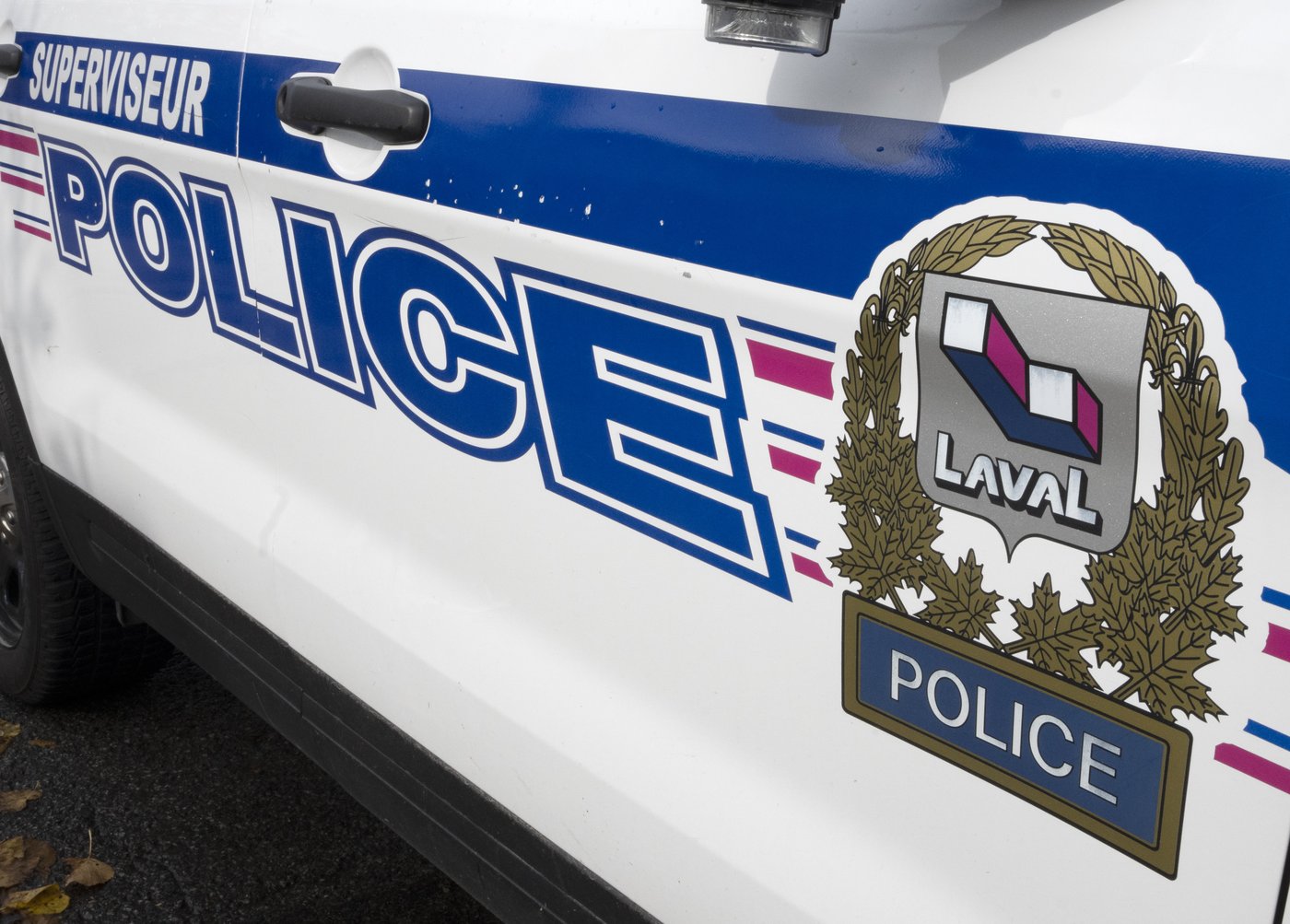 Un homme de 22 ans a été blessé grièvement lors d'une collision routière à Laval