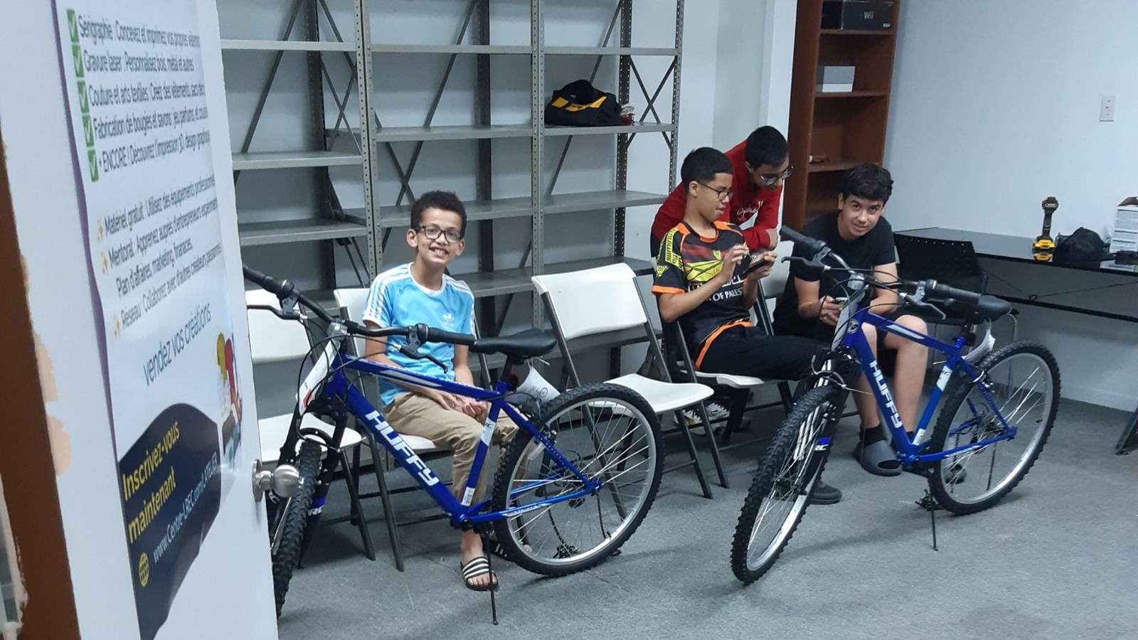 Un Lavallois de 15 ans forme des jeunes à construire des vélos électriques