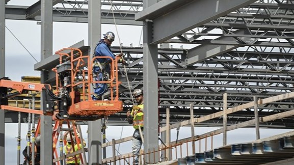 Construction: le seuil des 200 000 emplois dépassé pour la première fois, dit la CCQ