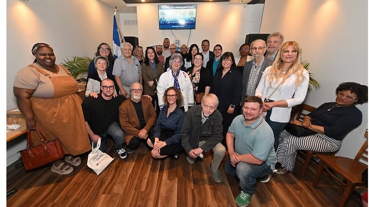 Les organisateurs lavallois des célébrations locales 2026, des membres de la SNQ Laval et quelques dignitaires qui ont pris part au lancement festif et cocktail hommage aux bénévoles qui s'est tenu au Wilfrid Pasta Bar, que nous remercions pour son accueil chaleureux