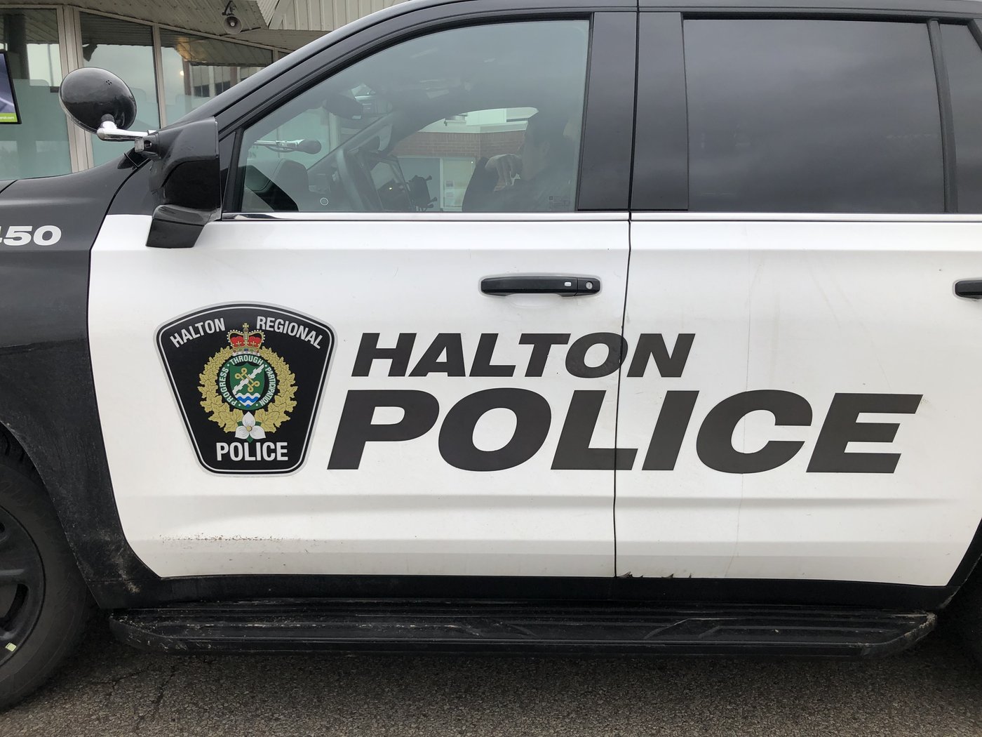Ontario: six personnes inculpées dans une affaire présumée de vente de fausse monnaie