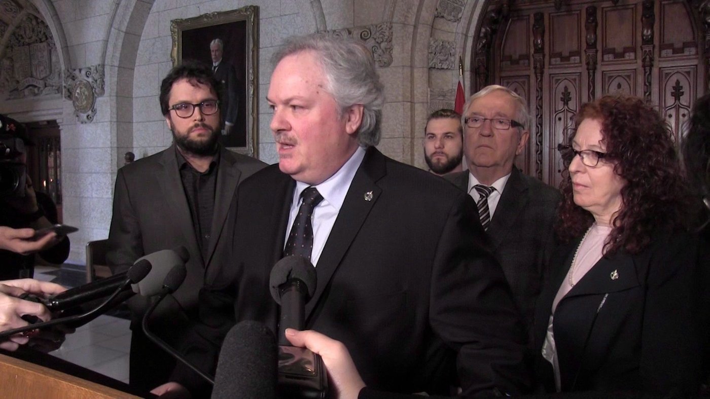 Le Bloc presse Santé Canada de créer un registre des implants mammaires
