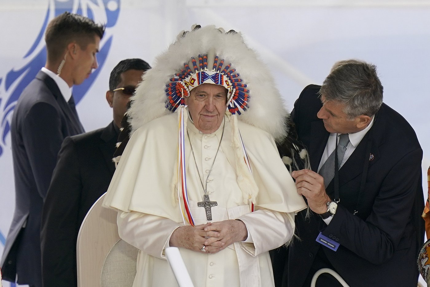 Le Vatican annonce avoir remis au Canada des objets d'art autochtones