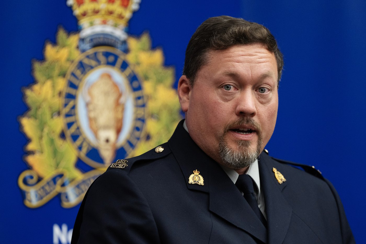 Un ancien moniteur pour jeunes fait face à 66 accusations d'agression sexuelle