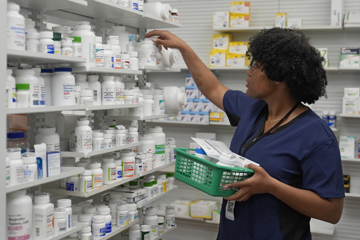 Le fardeau financier lié aux médicaments à la hausse pour le tiers des Canadiens