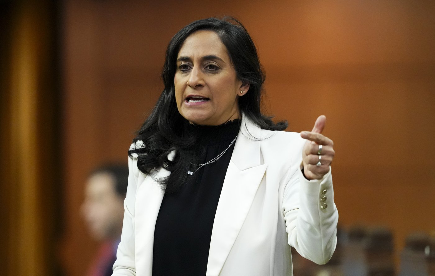 Les Canadiens au Moyen-Orient doivent rester vigilants, dit Anita Anand