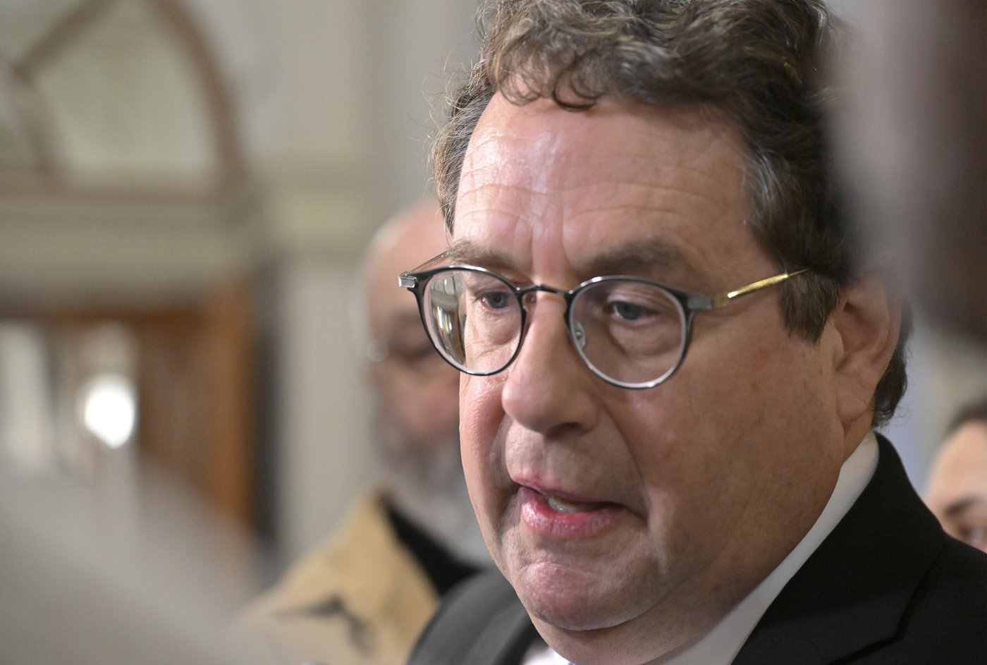 Laïcité: pas de clause de droits acquis plus longue