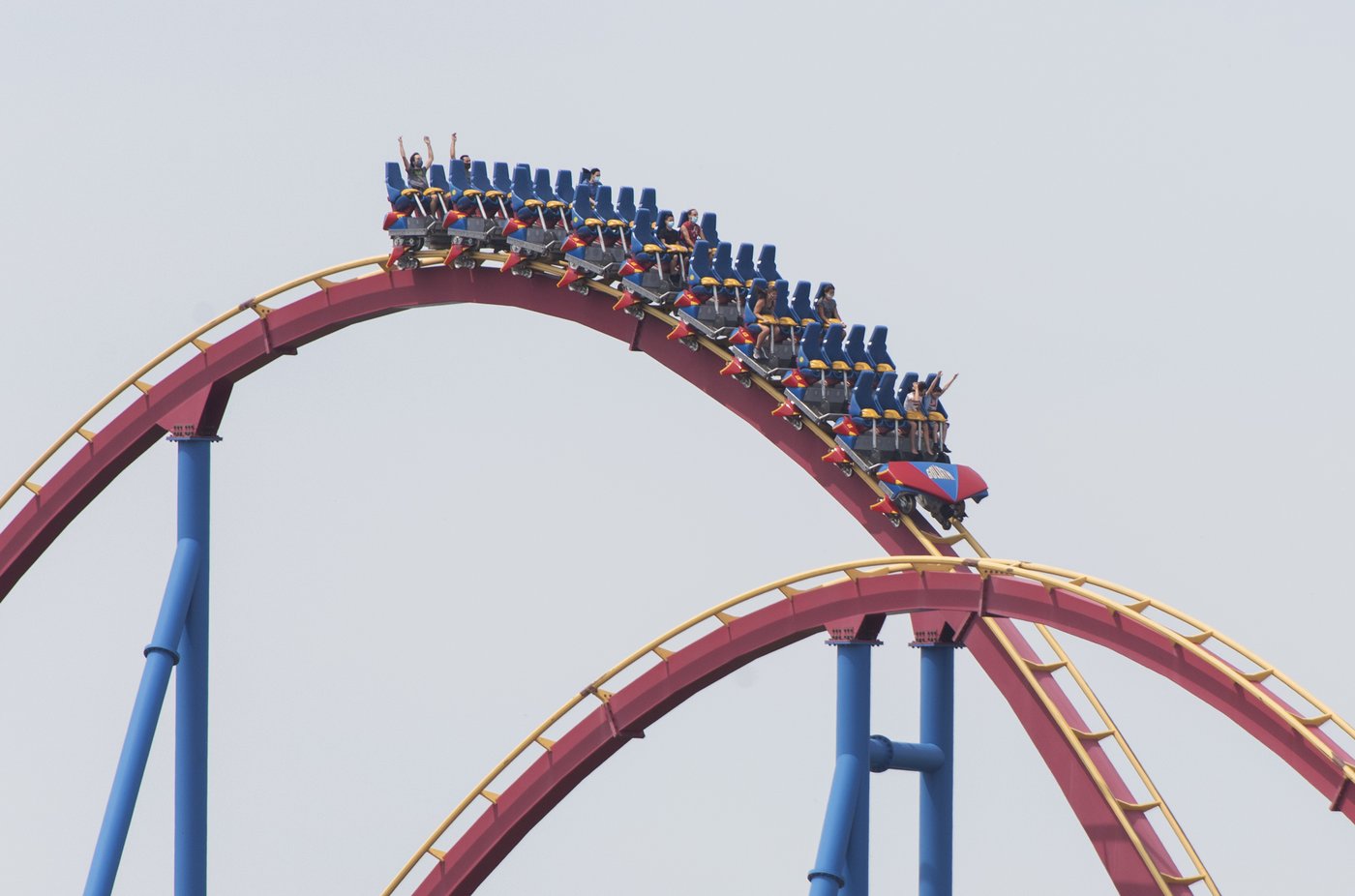 Le Parc Six Flags Montréal a contrevenu aux dispositions anti-scabs, juge le Tribunal