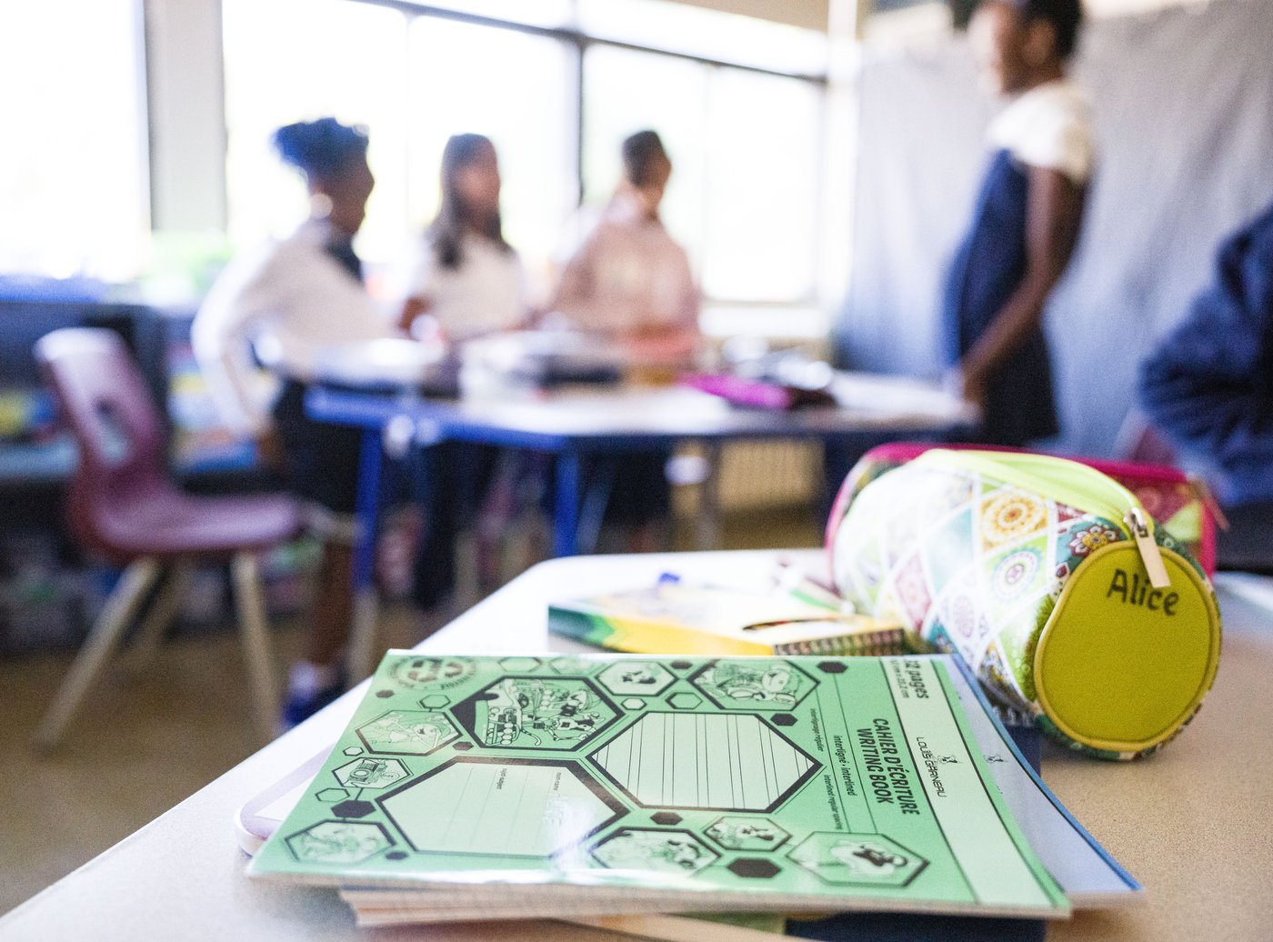 Le vouvoiement devient la norme dans les écoles du Québec