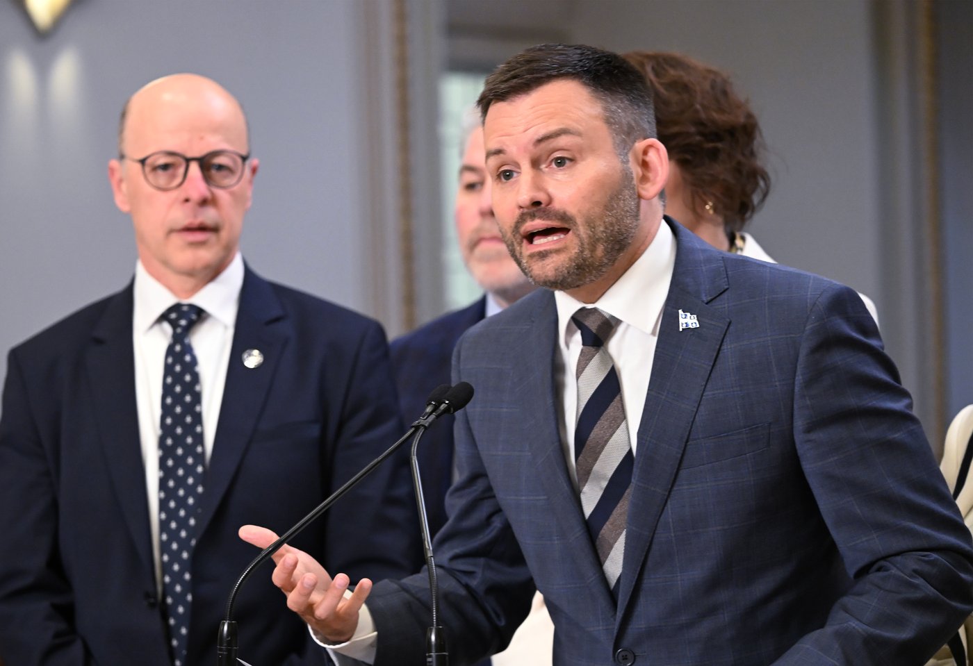 Livre bleu du PQ: un Québec indépendant aurait une armée et rejoindrait l’OTAN