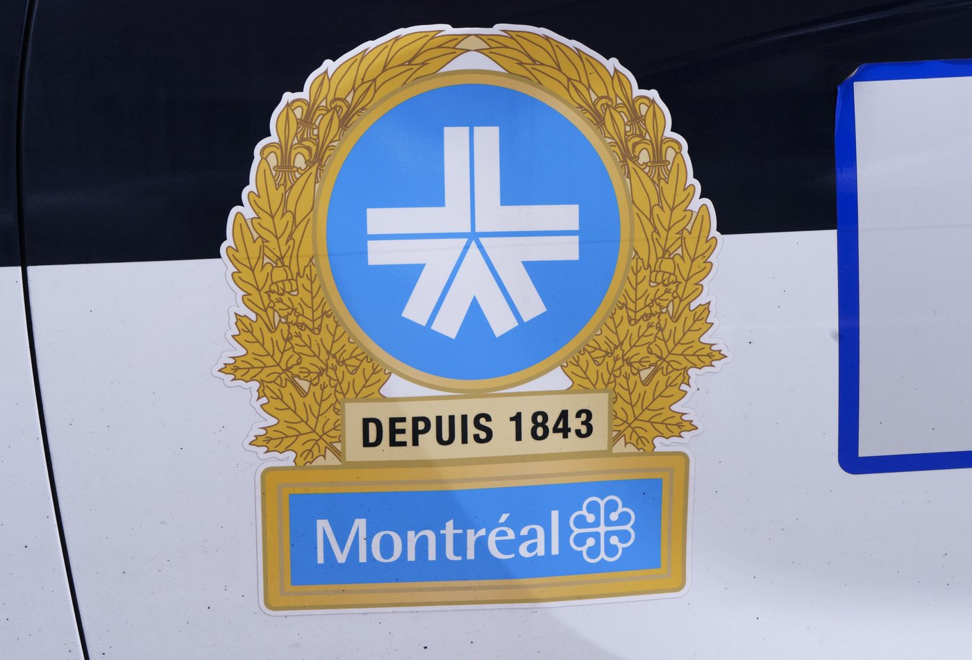Trois hommes se trouvent dans un état critique après une agression armée à Montréal