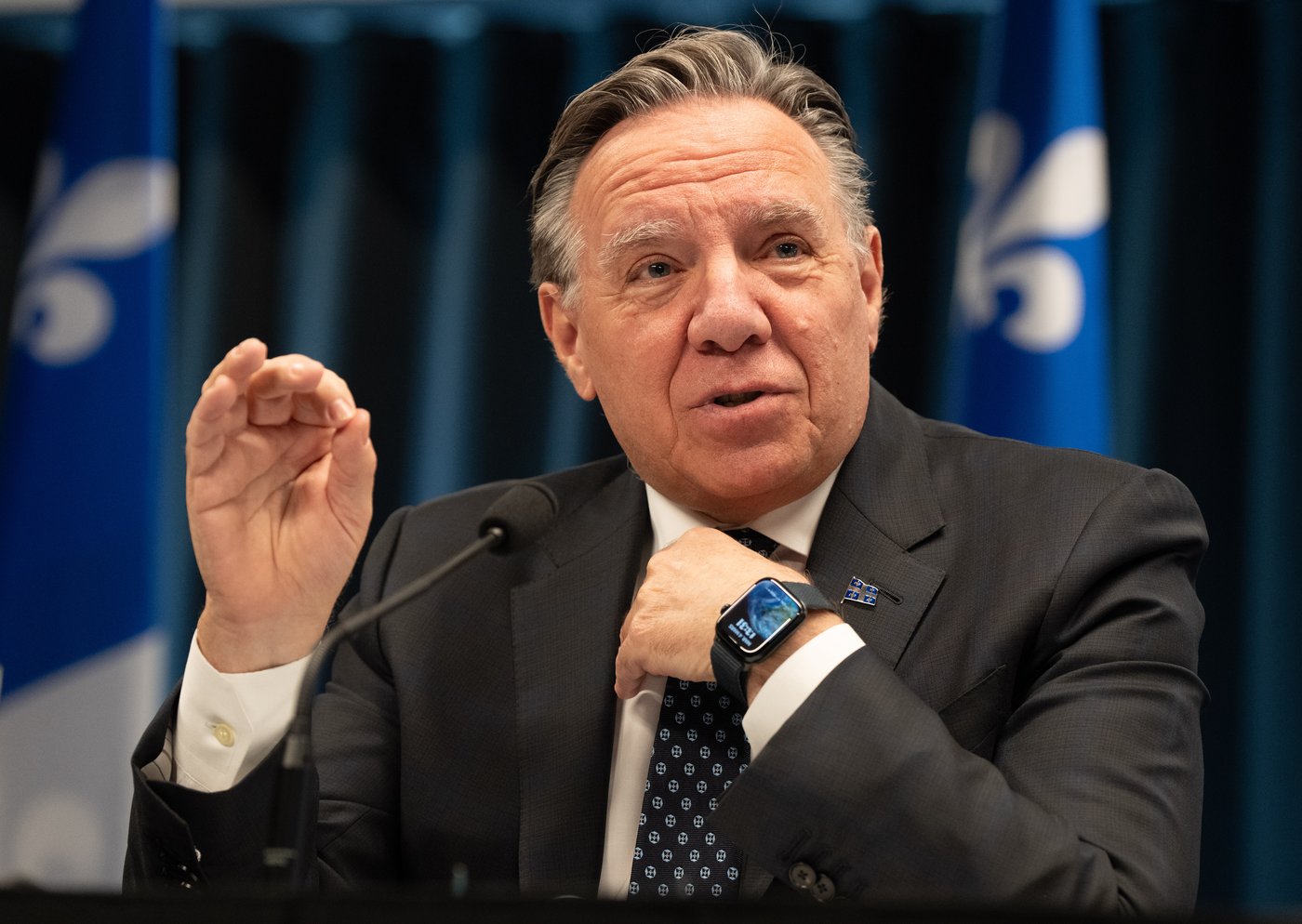 Legault accuse les médecins de «prendre en otage les étudiants et la population»
