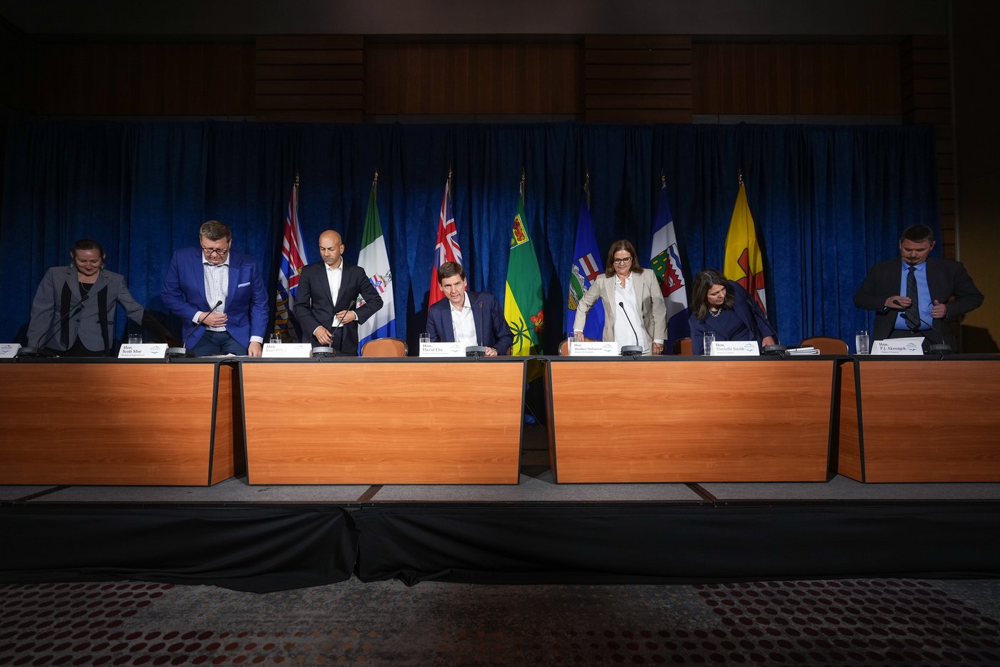 Les premiers ministres de l'Ouest canadien se réuniront en Alberta