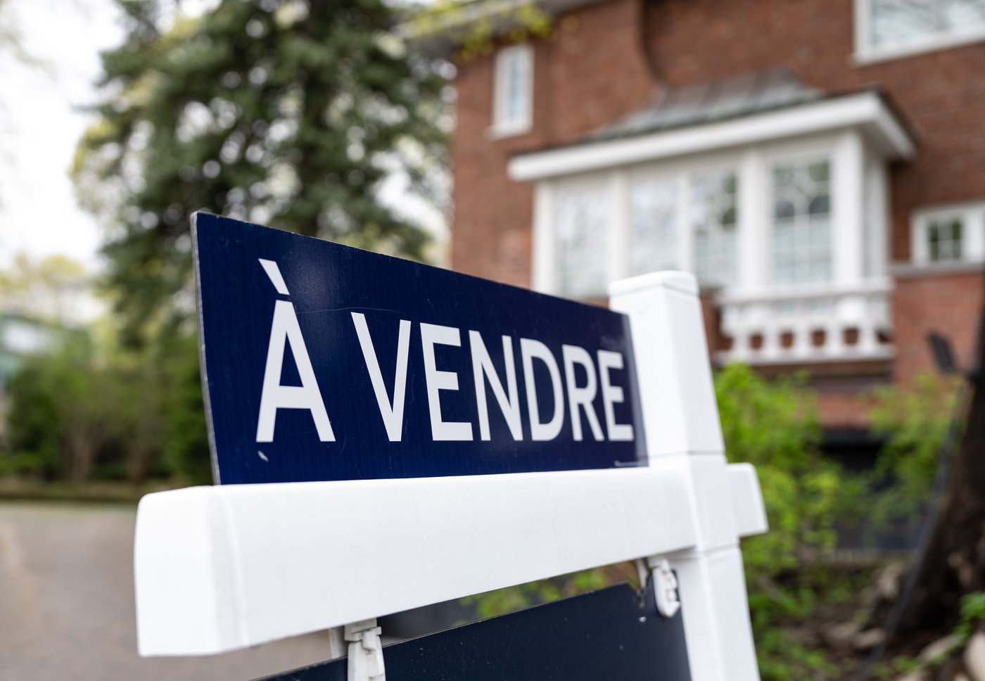Les millénariaux deux fois plus susceptibles de vivre chez leurs parents