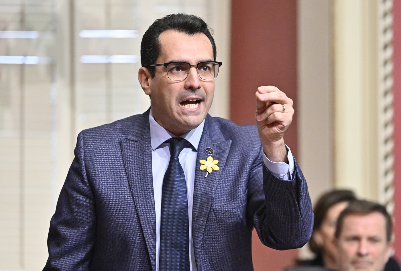 Christine Fréchette fait la «chasse aux sources», clament les oppositions