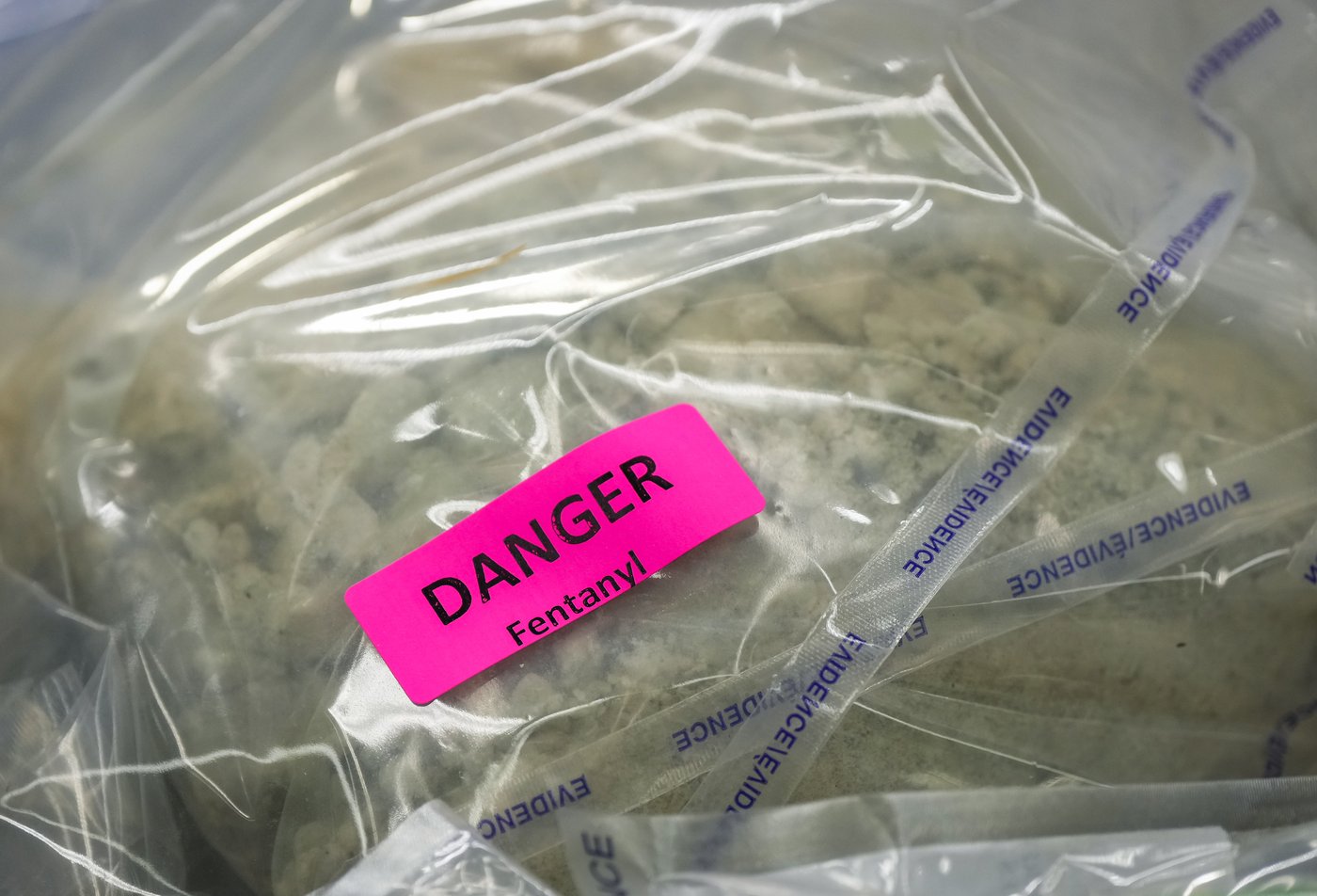 Le Canada change la réglementation sur les produits utilisés pour créer du fentanyl