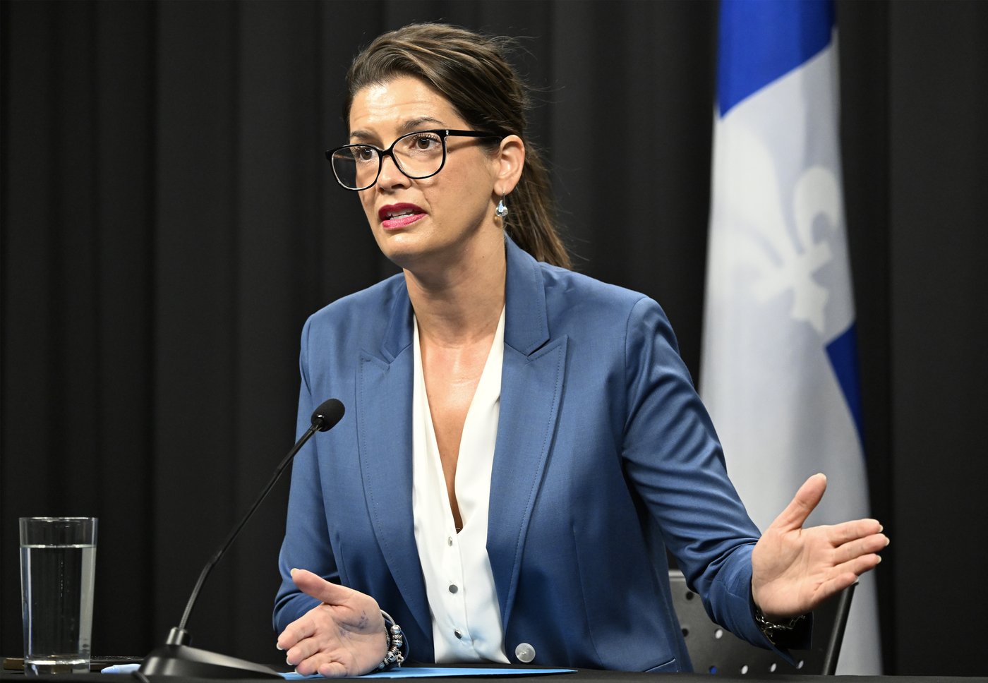 Candidat proche des Hells Angels: Geneviève Guilbault sollicite l'avis du DGE