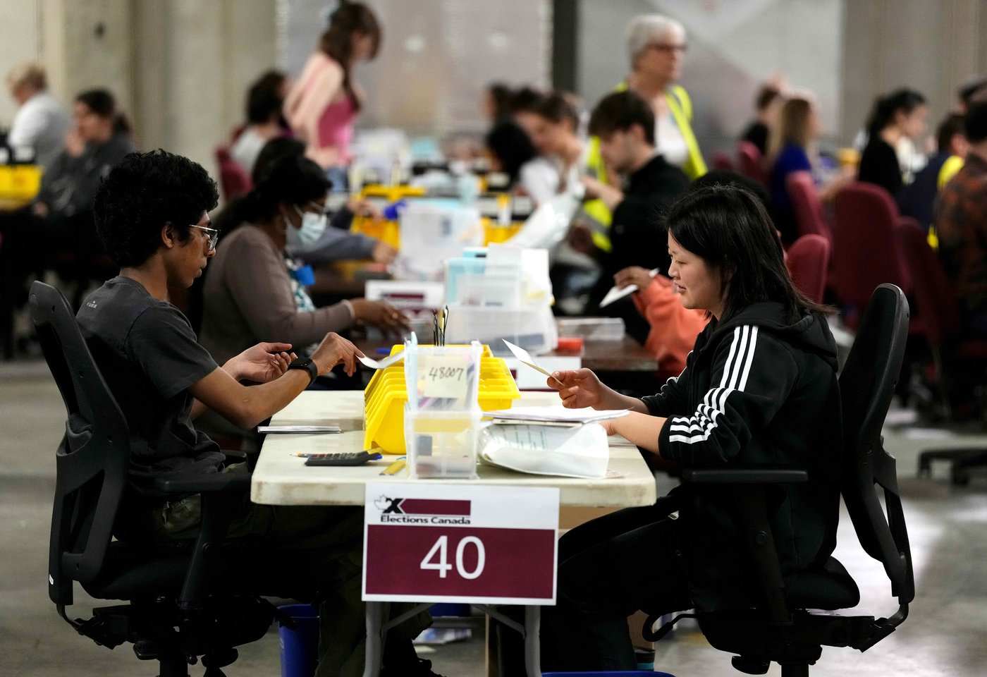 Des Canadiens à l'étranger veulent une hausse de la participation électorale