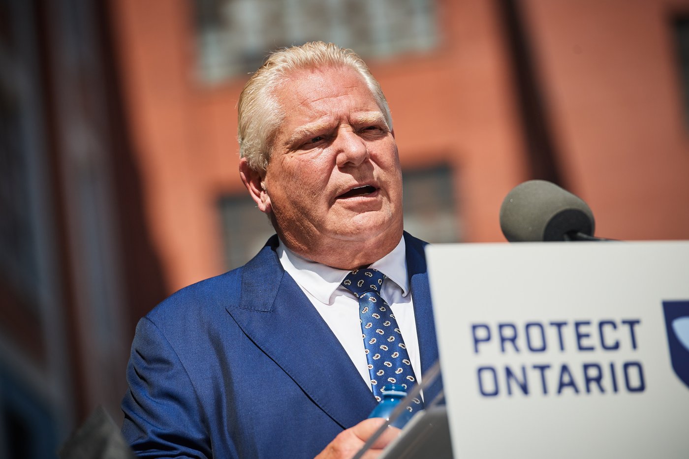 Doug Ford exhorte Ottawa à légaliser l'utilisation du vaporisateur au poivre
