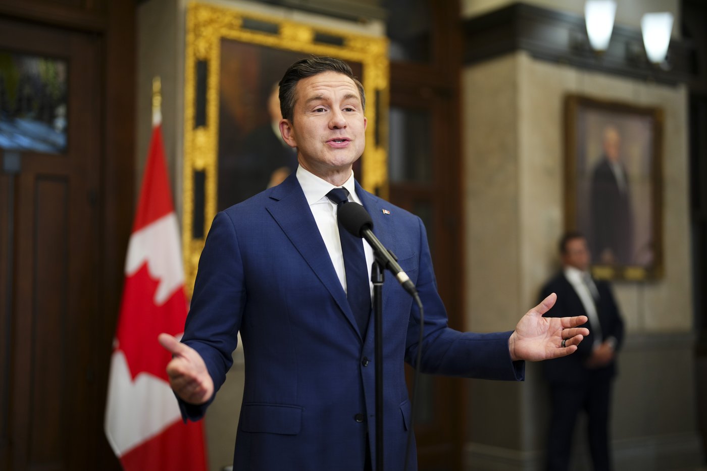 Poilievre demande à Carney de revenir des États-Unis avec des résultats