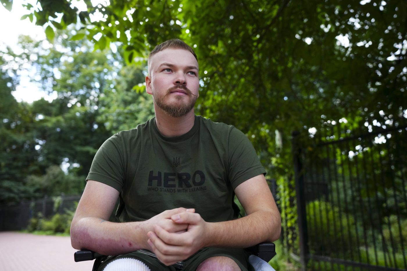 Un soldat calgarien se remet péniblement d'une attaque de drone en Ukraine