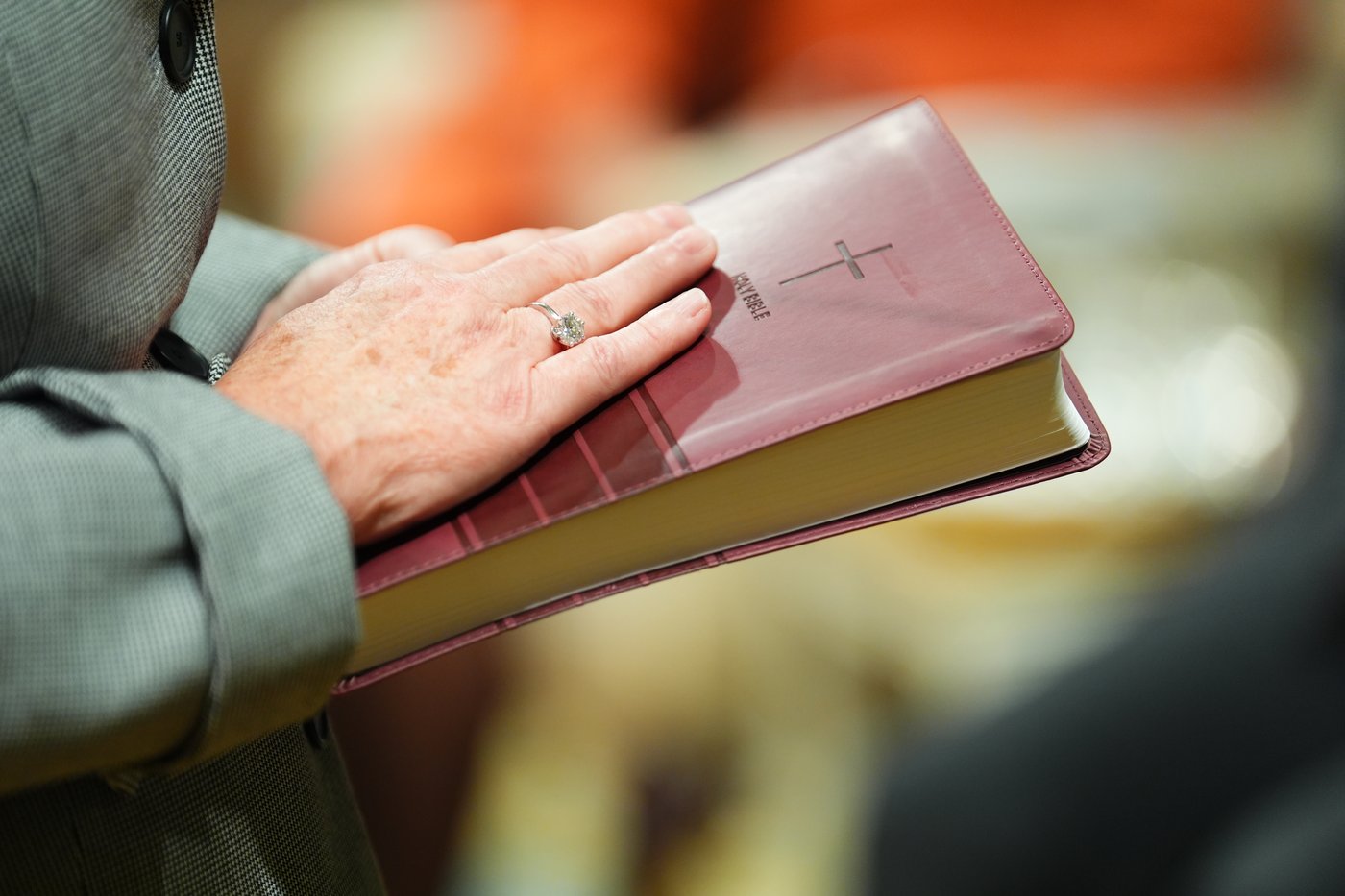La loi fédérale sur les crimes haineux ne criminalise pas le fait de citer la Bible