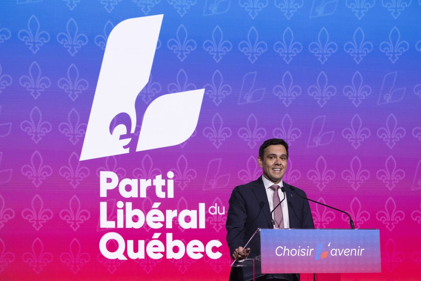 Le PLQ accueille avec engouement son nouveau chef, Charles Milliard