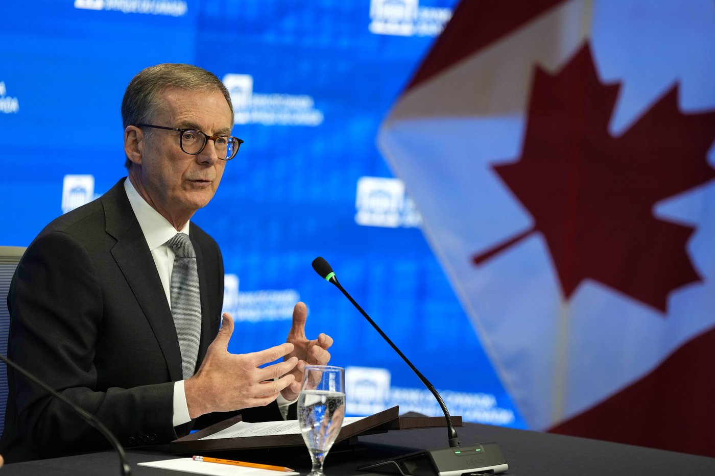 Tiff Macklem préconise une surveillance accrue des acteurs non bancaires